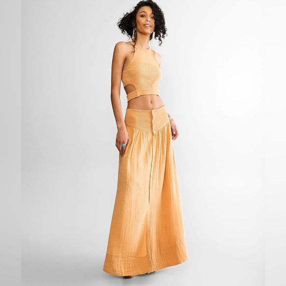 NWT Frances Set